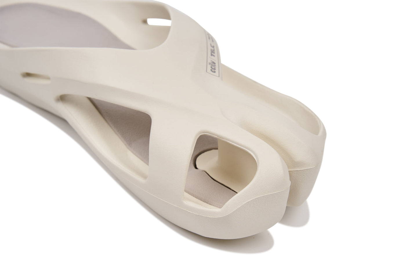 〖Telic〗SiliComfy® 3in1 桑足鞋 — 霜白（女款）